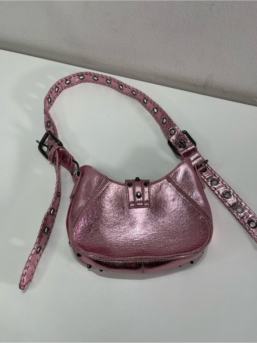 Y2K Style Urban Outfitters Shoulder Bag Metallic Pink Studded Buckle Purse - Picture 6 of 9